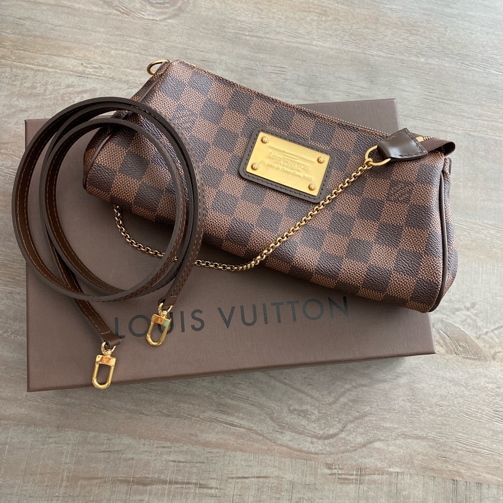 Louis Vuitton Damier Ebene Eva Clutch
